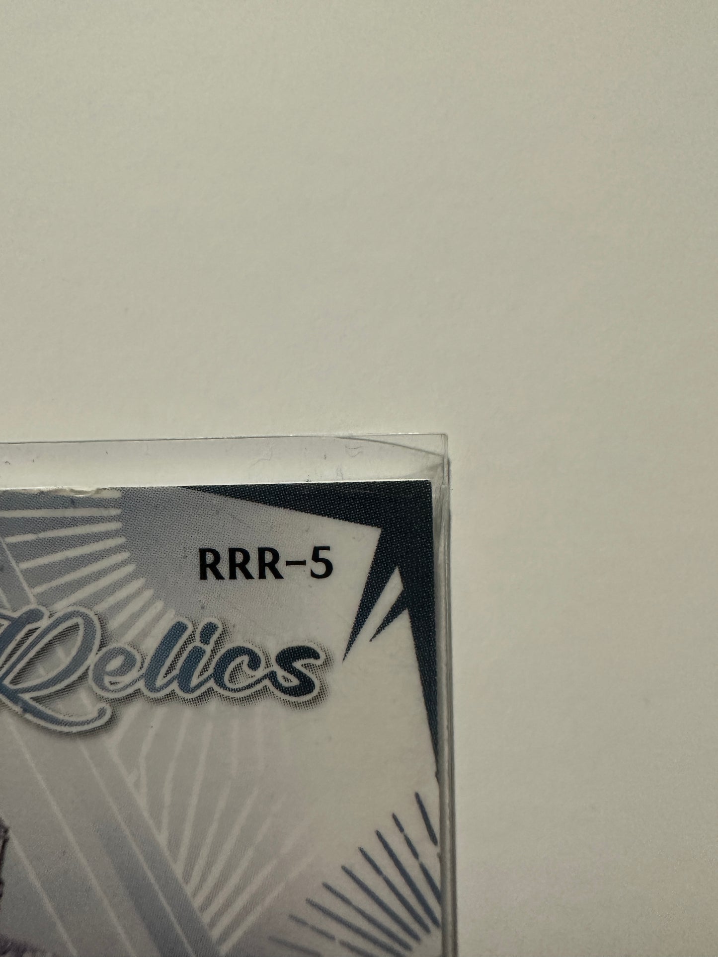 Justin Herbert #RRR-5 Retro Rookie Relics Player Worn Patch (2023 Leaf Trinity)