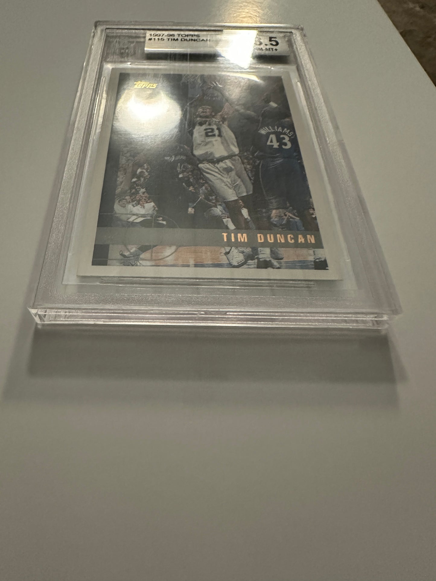Tim Duncan Beckett Graded 8.5 NM-MT+ (1997-98 Topps)