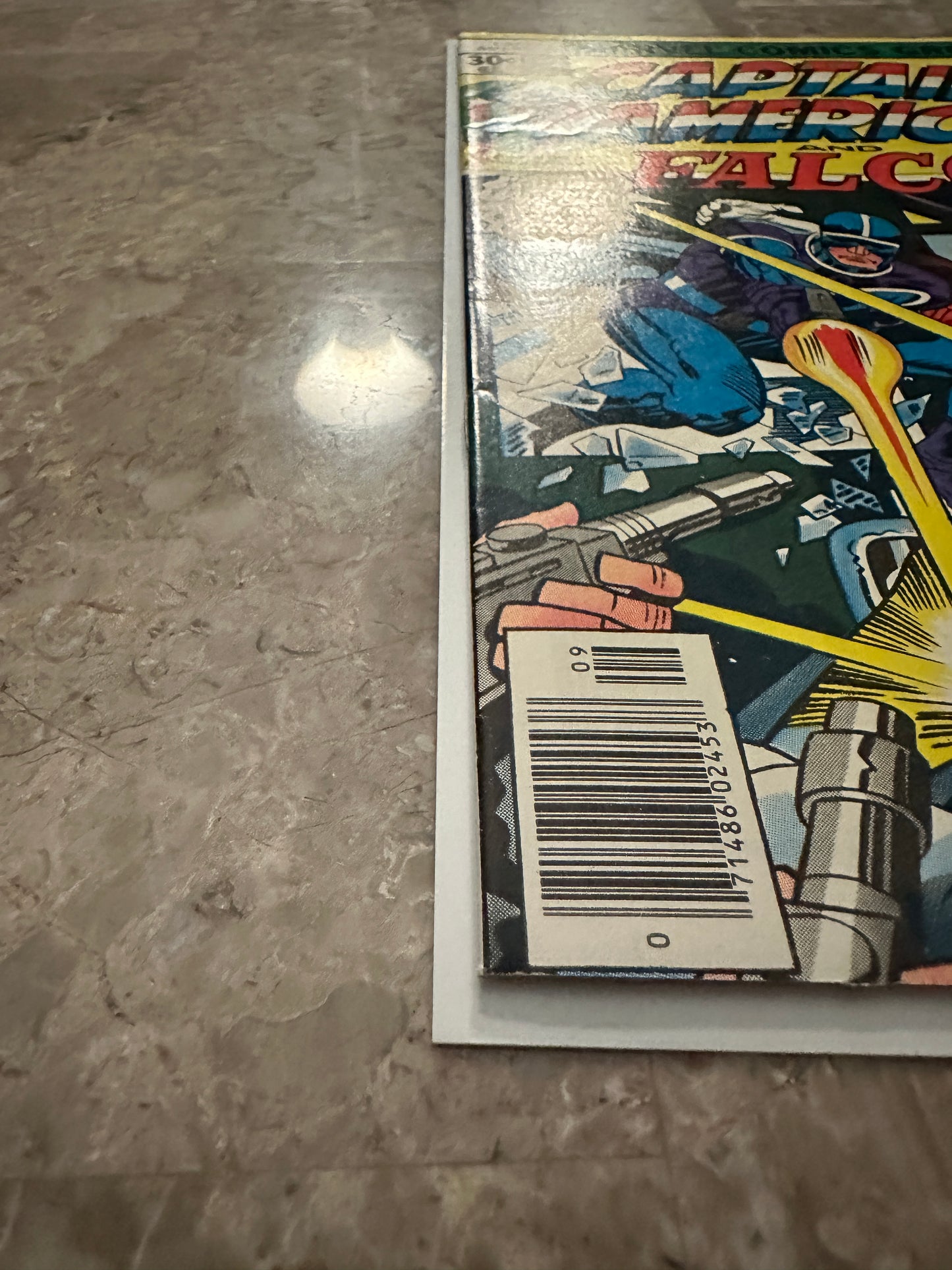 Captain America #213 VF- 7.5 (1977 Marvel Comics)