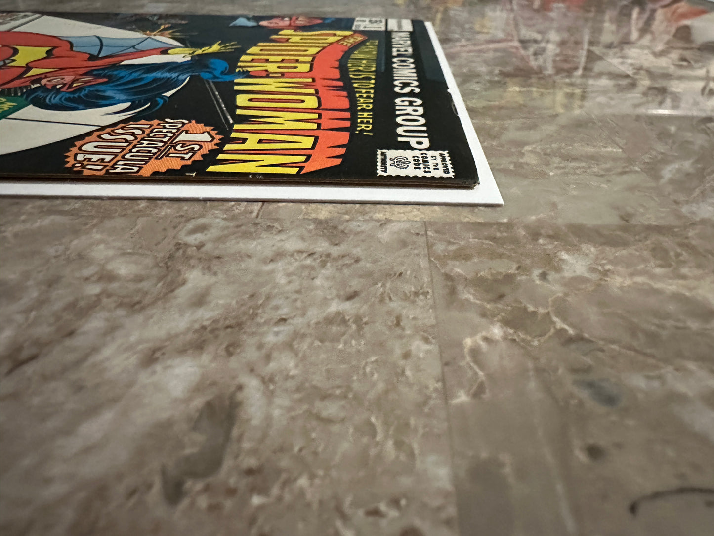 Spider-Woman #1 VF- 7.5 (1978 Marvel Comics)