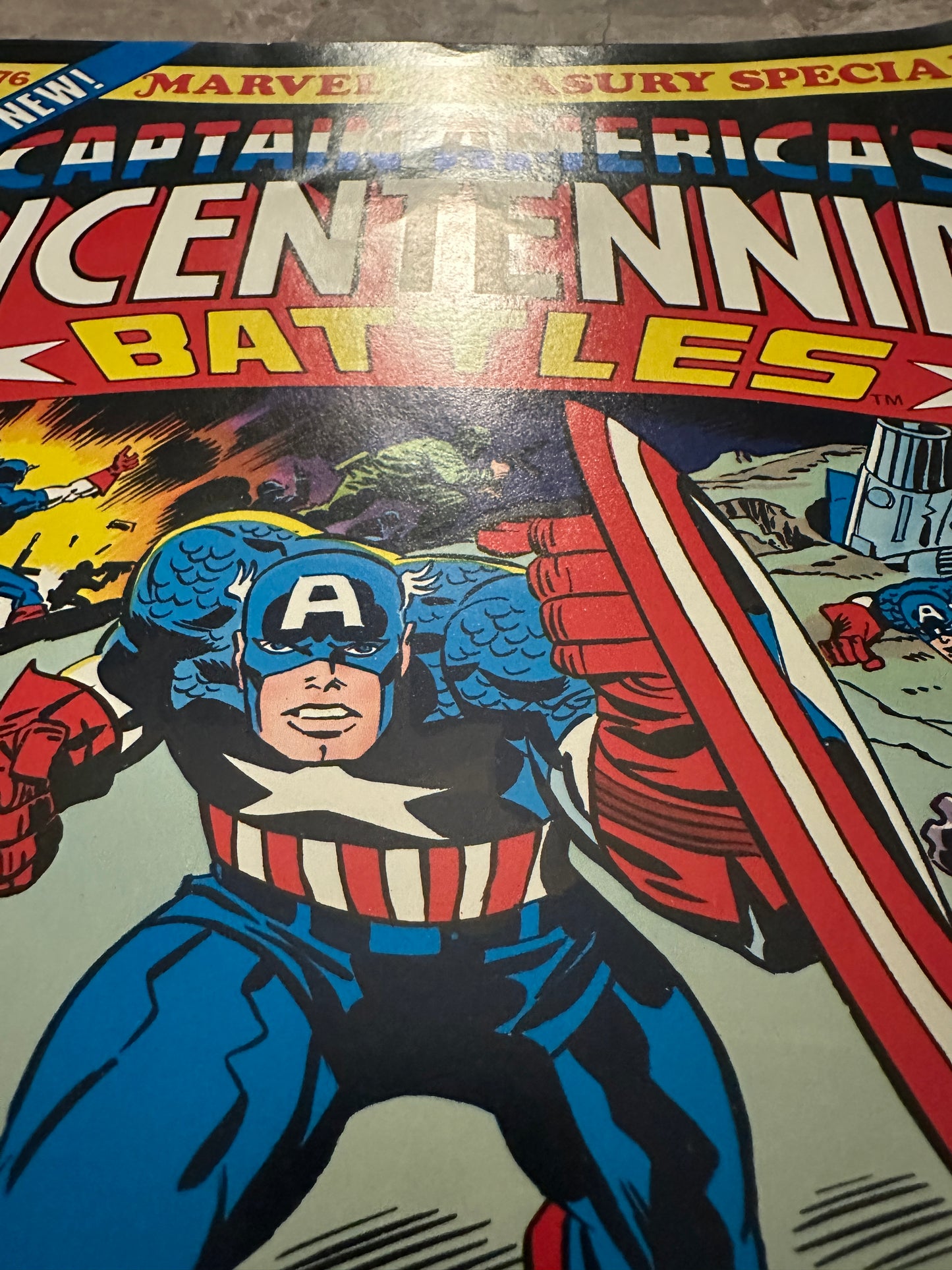 (Copy) Captain America's Bicentennial Battles FN 6.0 (1976 Marvel Treasury) - Unpressed