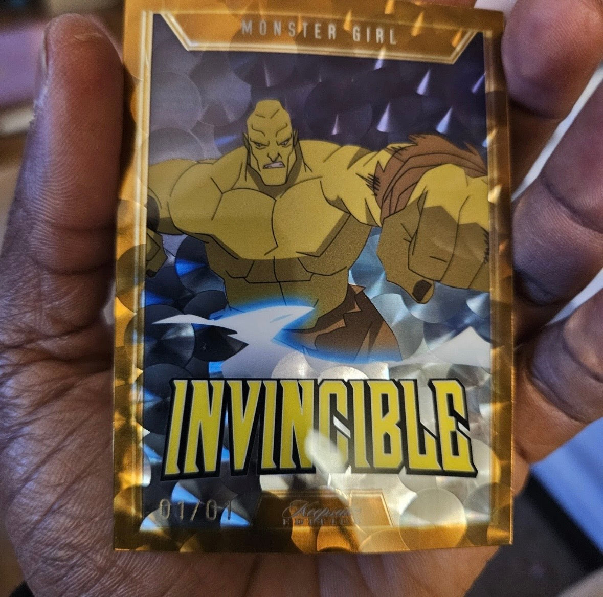 (2026/03/06) Keepsake Invincible Holo Gold Foil Monster Girl 01/01