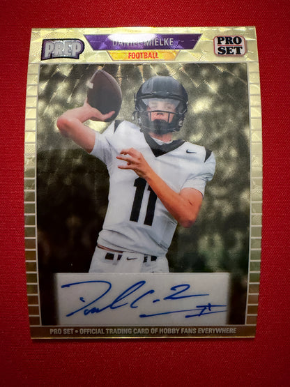 Daniel Mielke 2026 Leaf Pro Set Metal Football 1989 Auto Gold Super Prismatic 1/1