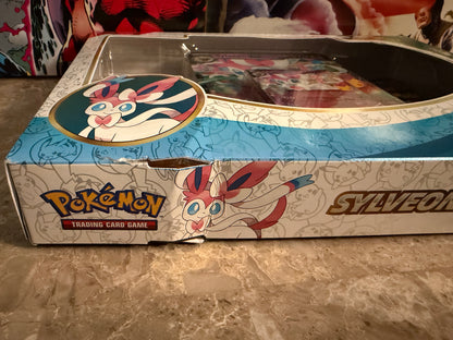 Pokémon TCG: 30th Celebration – Sylveon ex Box - Light Box Damage
