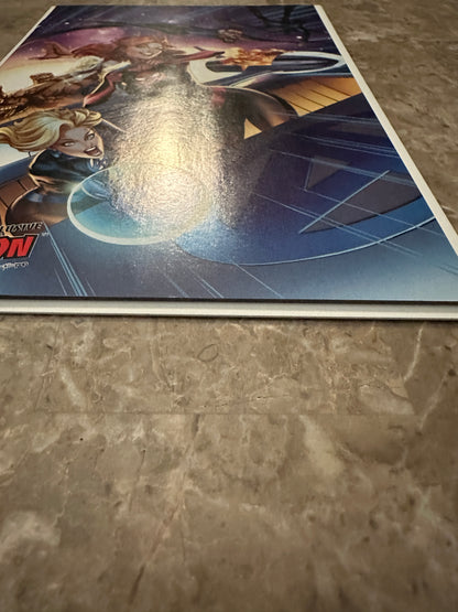 Fantastic Four #15 NYCC Exclusive NM+ 9.6-9.8 (Marvel 2019) - J. Scott Campbell