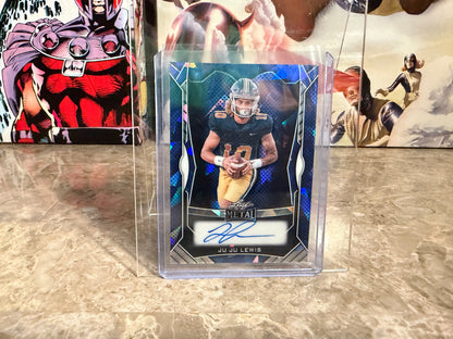 Juju Lewis 2026 Leaf Trinity Football Metal Auto Blue Crystal /30