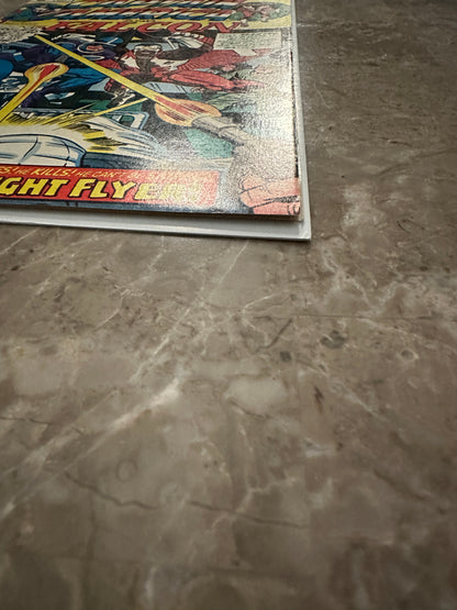 Captain America #213 VF- 7.5 (1977 Marvel Comics)