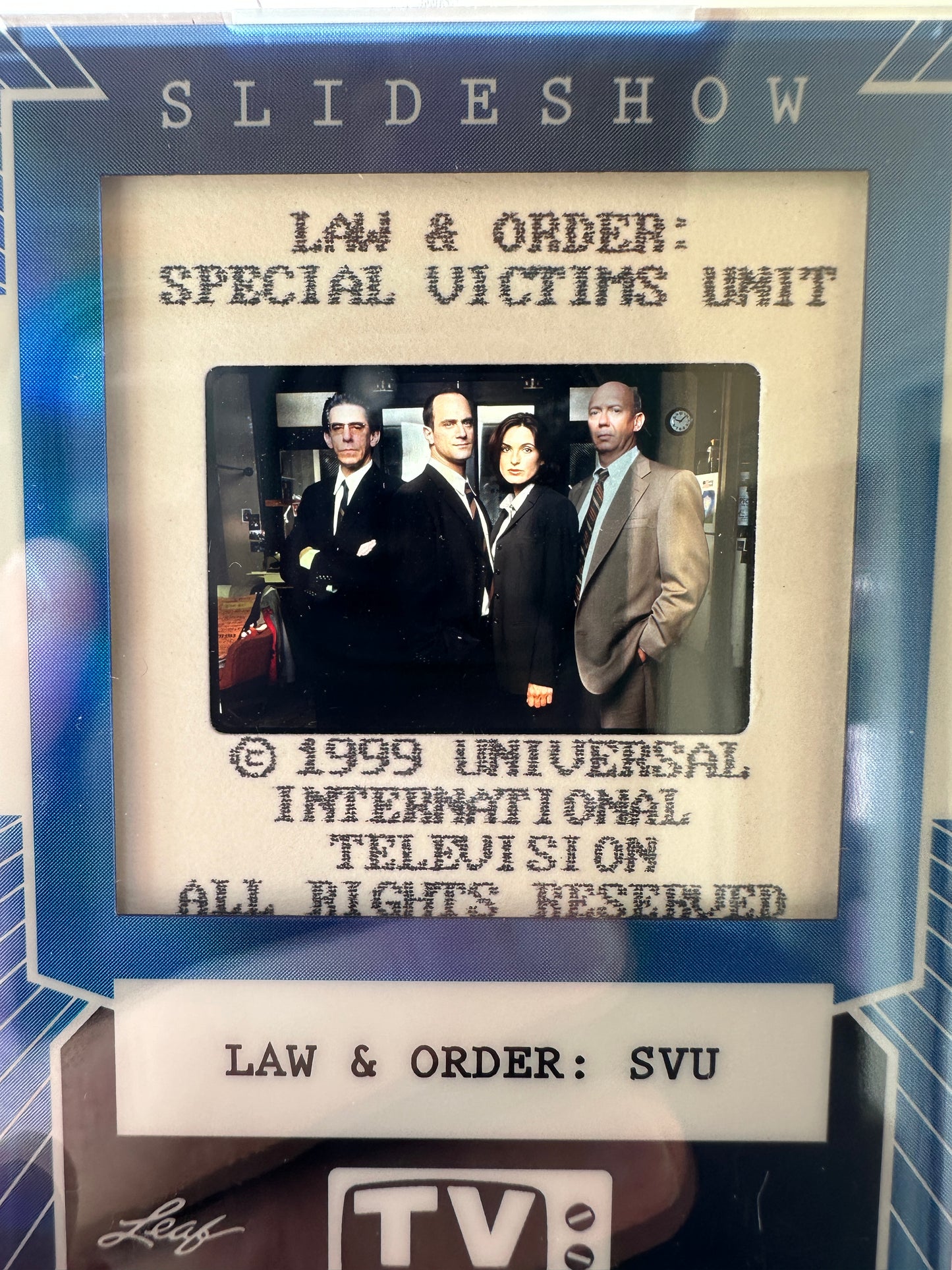2026 Leaf Slideshow LAW & ORDER SVU 2-Slide Lot MARISKA HARGITAY Meloni 1999
