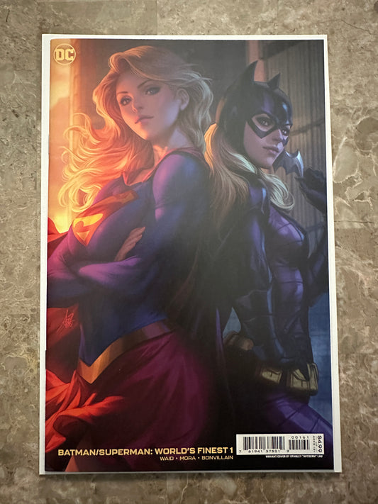 Batman/Superman World's Finest #1 NM+ 9.6-9.8 (2022 DC) - Lau Variant Cover