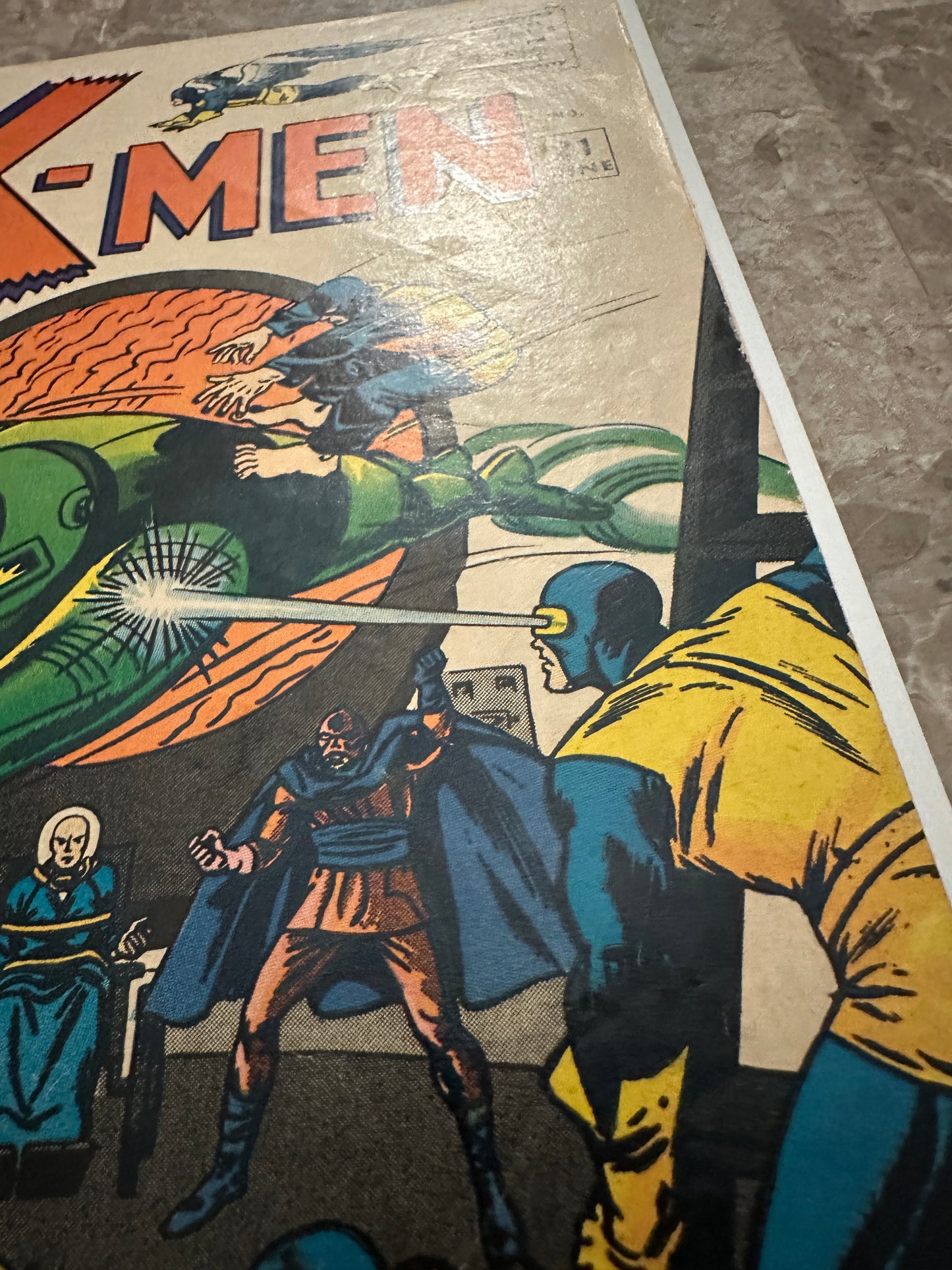 X-Men #21 FN 6.0-6.5 (1966 Marvel Comics) - Pressable 7.0?