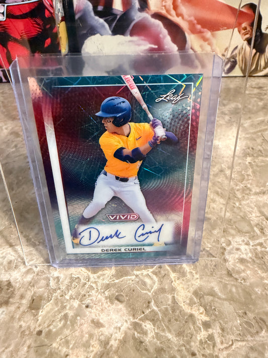 Derek Curiel 2026 Leaf Vivid Base Lazer Auto /35