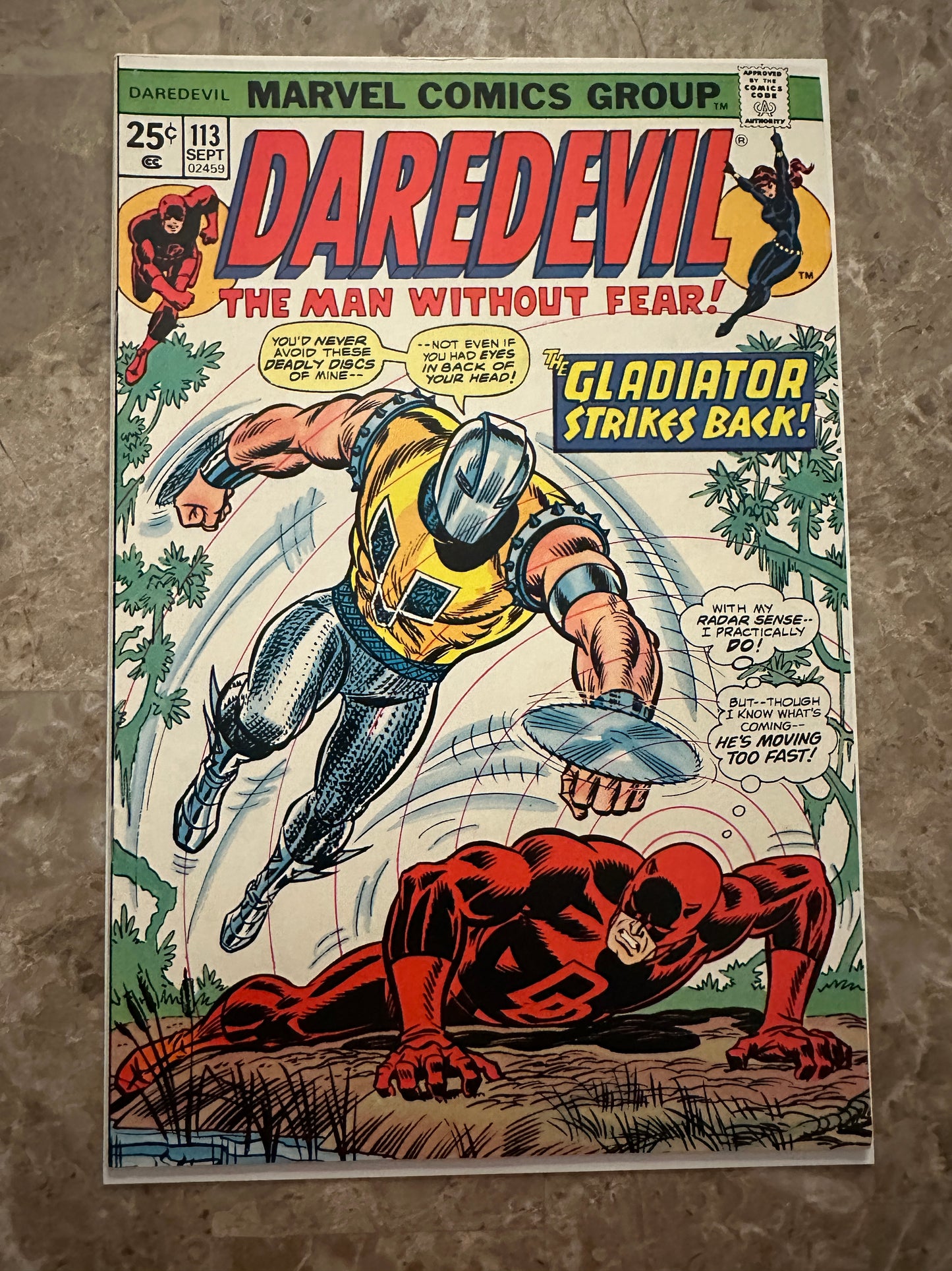 Daredevil #113 FN+ 6.5 (1974 Marvel) - 1st Appearance Death-Stalker
