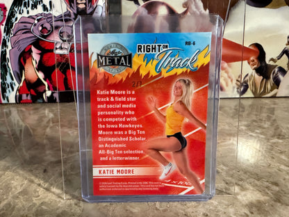 Katie Moore 2026 Leaf Metal Women Of Sport Right On Track Purple Prismatic /7