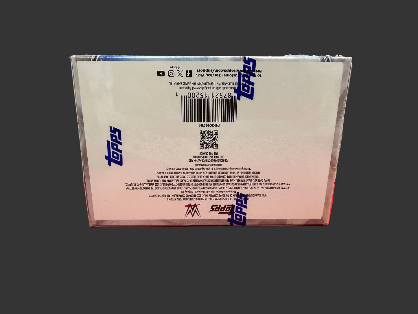 Topps WWE Exalted Hobby Box (2025)