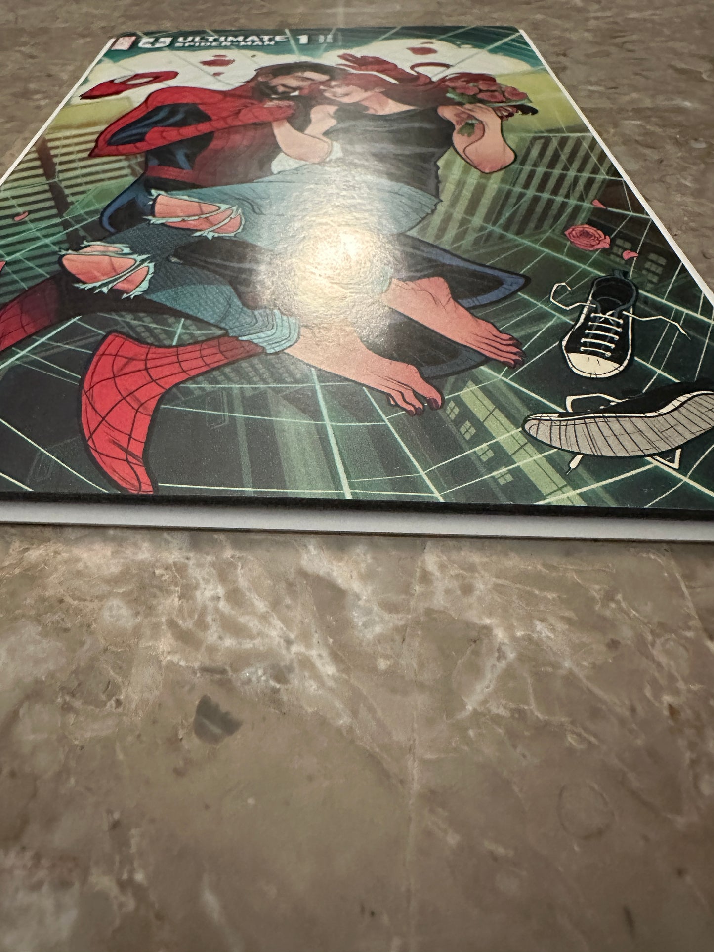 Ultimate Spider-Man #1 Elizabeth Torque Cover (Marvel Comics 2024)