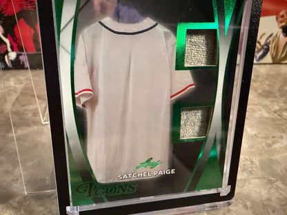 Satchel Paige 2026 Leaf Ultimate Sports Ultimate Icons Game-Used /3