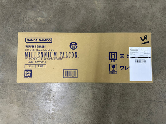 Star Wars Perfect Grade 1/72 Millenium Falcon - Bandai
