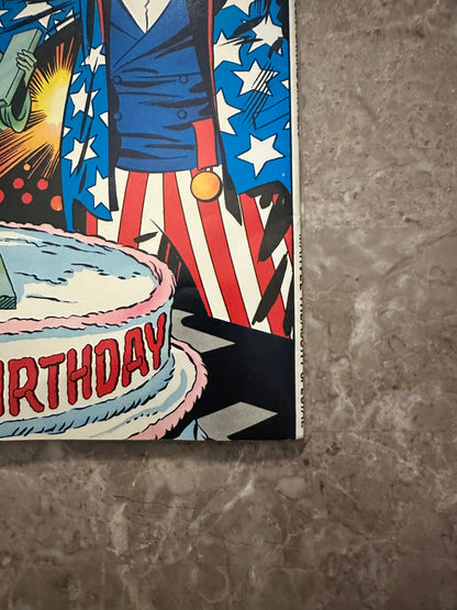(Copy) Captain America's Bicentennial Battles FN 6.0 (1976 Marvel Treasury) - Unpressed