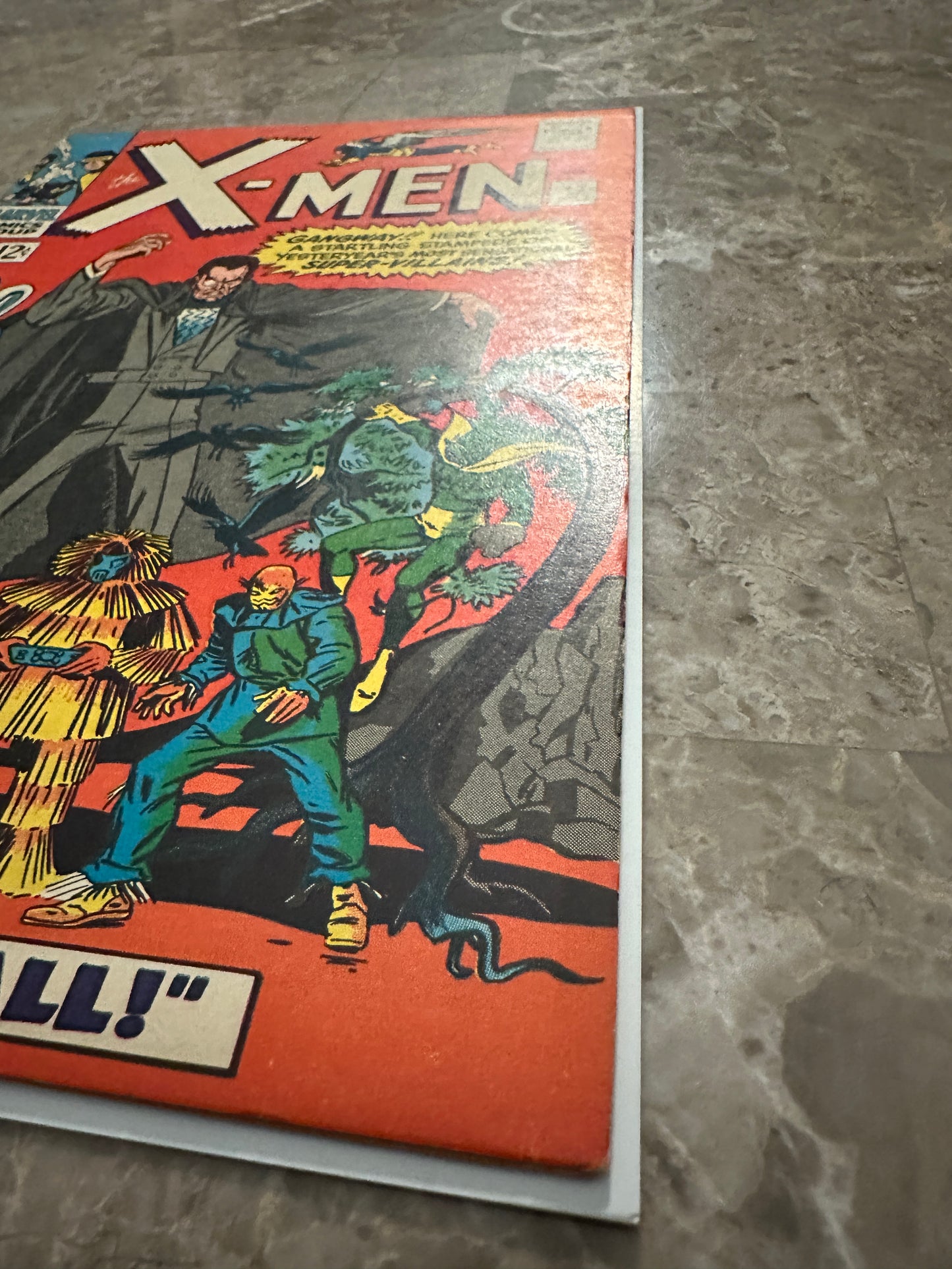 X-Men #22 FN+ 6.5 (1966 Marvel Comics) - Strong copy