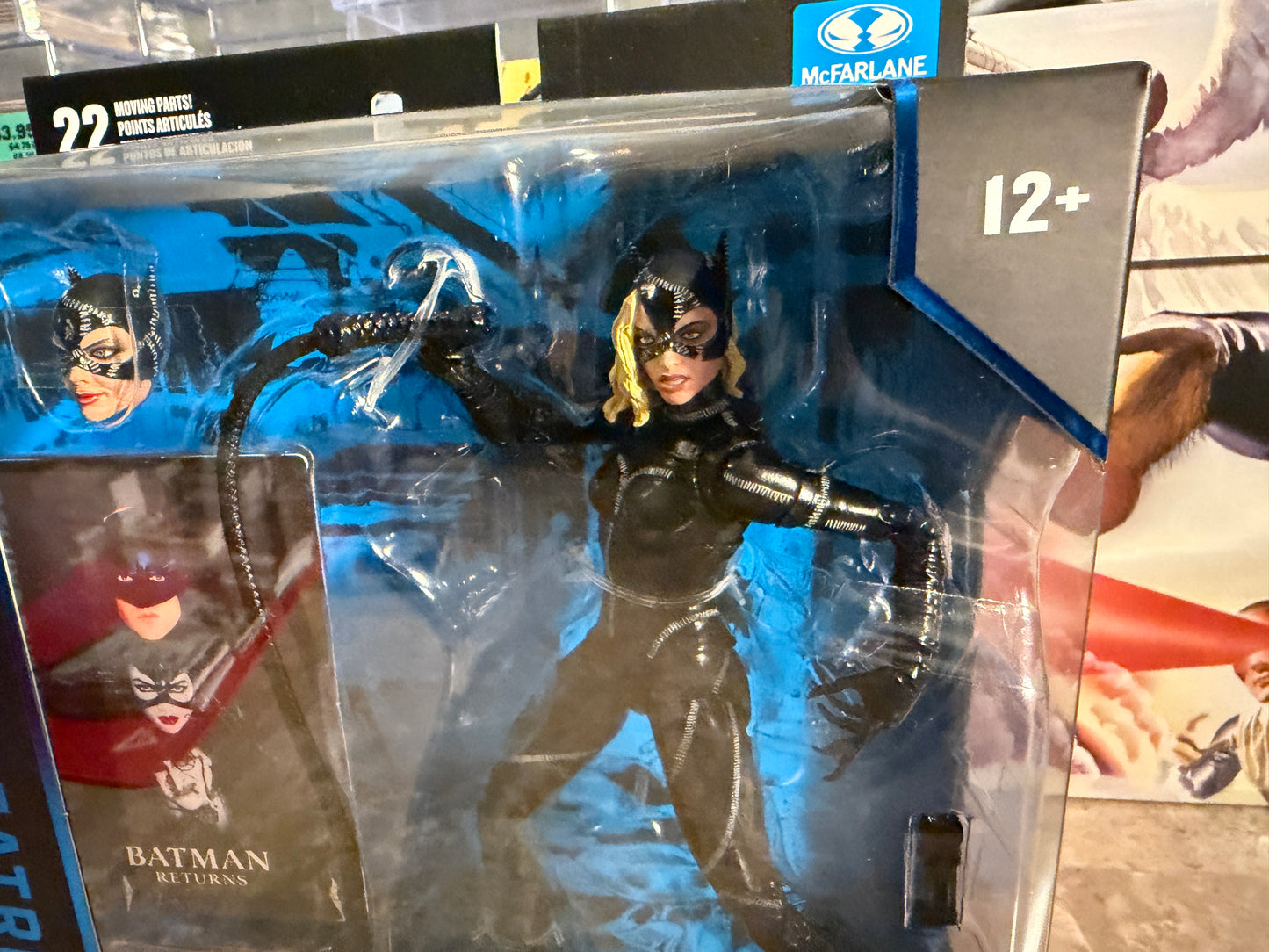 DC Multiverse McFarlane Deluxe Theatrical Edition Catwoman (Battle Damage) Action Figure