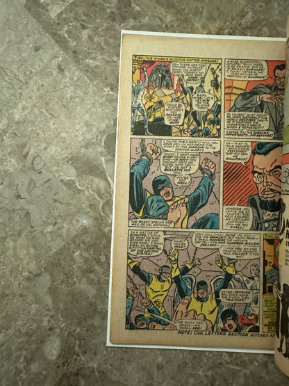 X-Men #22 FN+ 6.5 (1966 Marvel Comics) - Strong copy