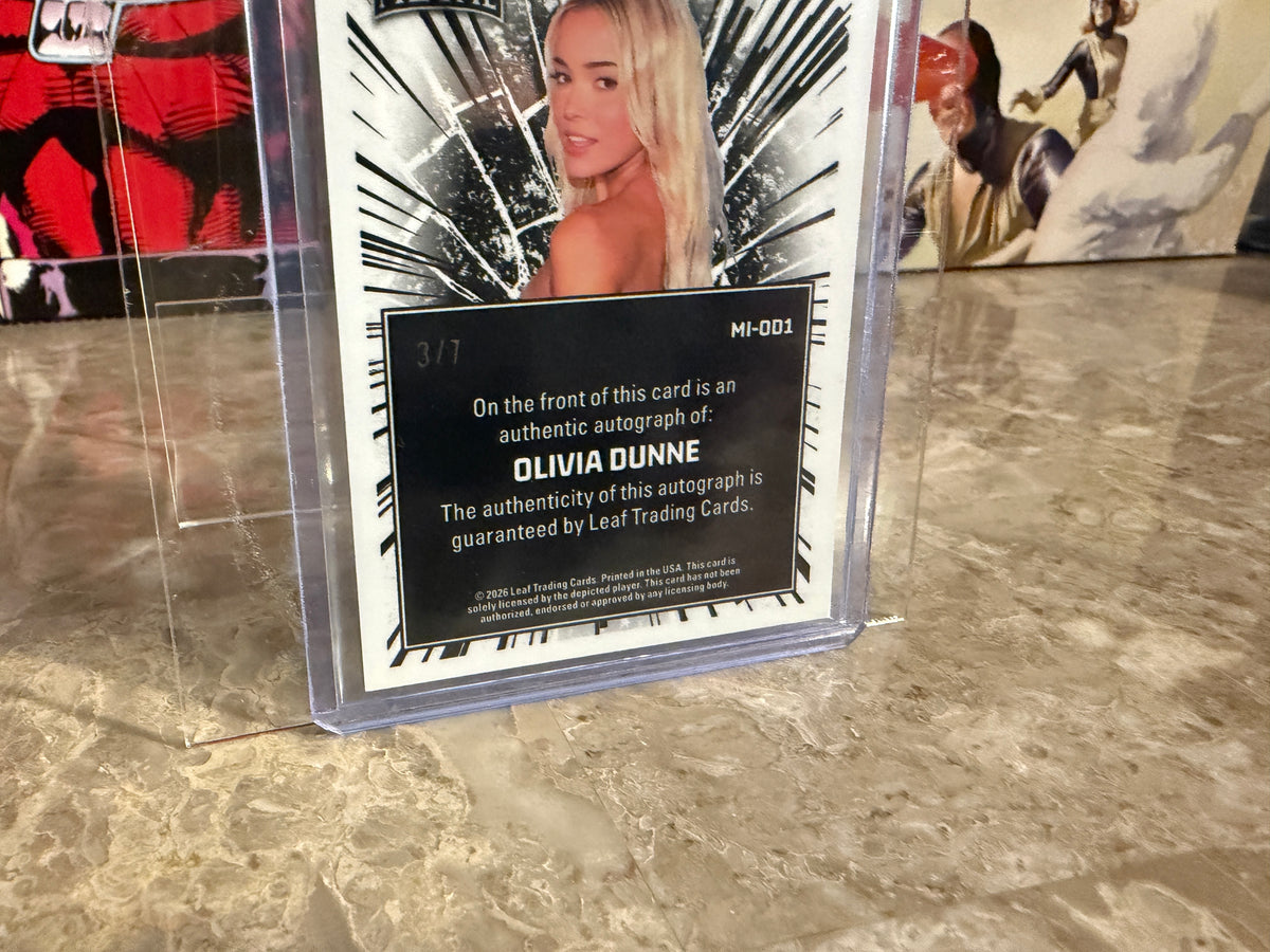 Livvy Dunne 2026 Leaf Women Of Sport Metal Inscriptions Auto Heart On-Card /7