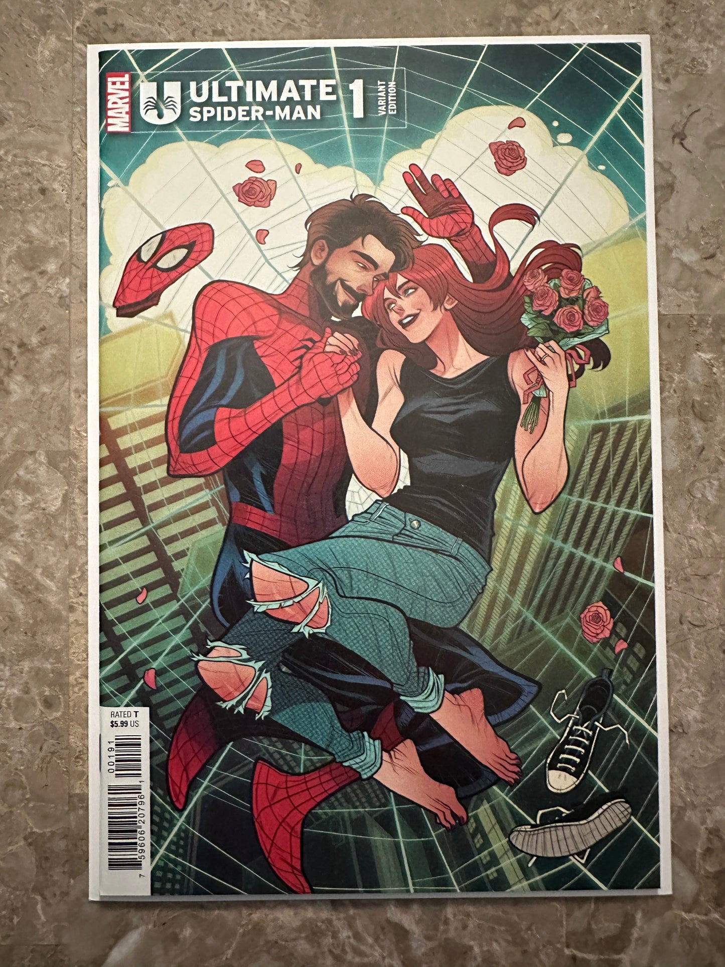 Ultimate Spider-Man #1 Elizabeth Torque Cover (Marvel Comics 2024)