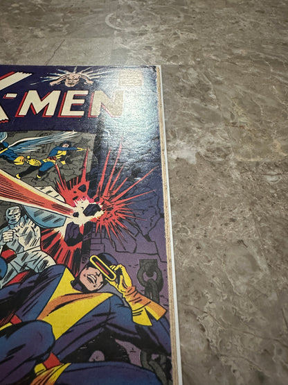 X-Men #30 FN- 5.5 (1967 Marvel Comics) - Nice looking copy for grade