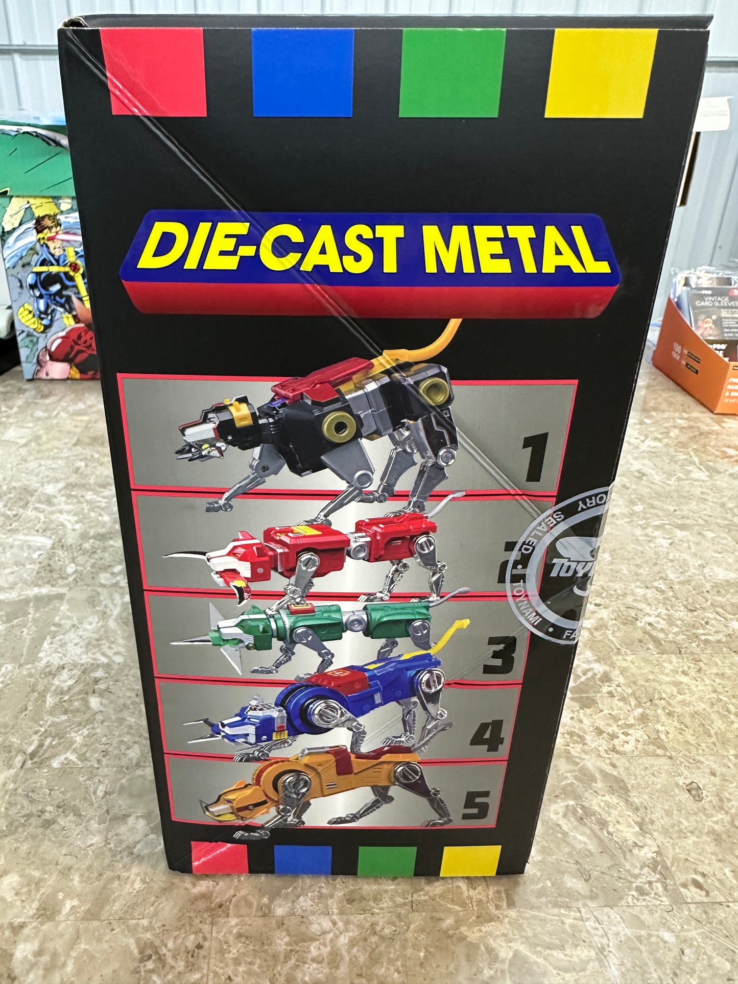🦁 Voltron 40th Anniversary Gift Set with Light-Up Sound Base