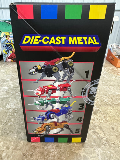 🦁 Voltron 40th Anniversary Gift Set with Light-Up Sound Base