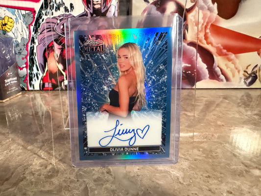 Livvy Dunne 2026 Leaf Women Of Sport Metal Inscriptions Auto Heart On-Card /7