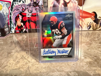 Anthony Munoz 2026 Leaf Metal Football On-Card Auto Silver Prismatic /10