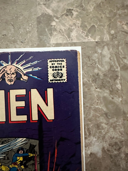 X-Men #30 FN- 5.5 (1967 Marvel Comics) - Nice looking copy for grade