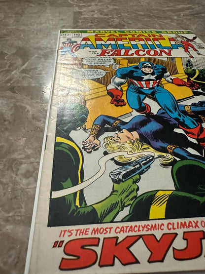 Captain America #145 VG+ 4.5 (1972 Marvel Comics) - Nice copy for grade