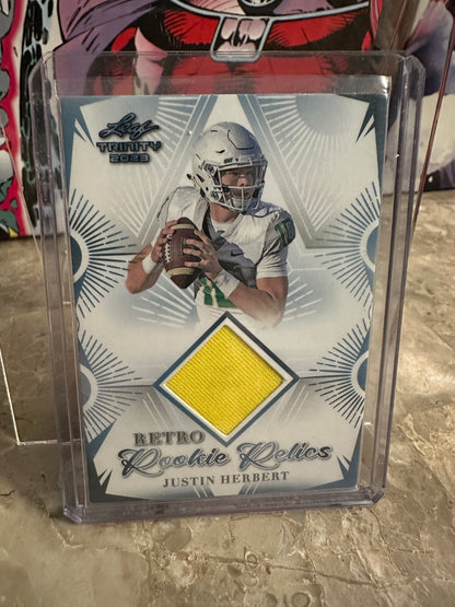 Justin Herbert #RRR-5 Retro Rookie Relics Player Worn Patch (2023 Leaf Trinity)