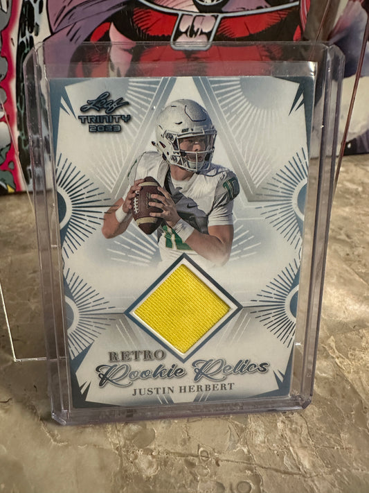 Justin Herbert #RRR-5 Retro Rookie Relics Player Worn Patch (2023 Leaf Trinity)