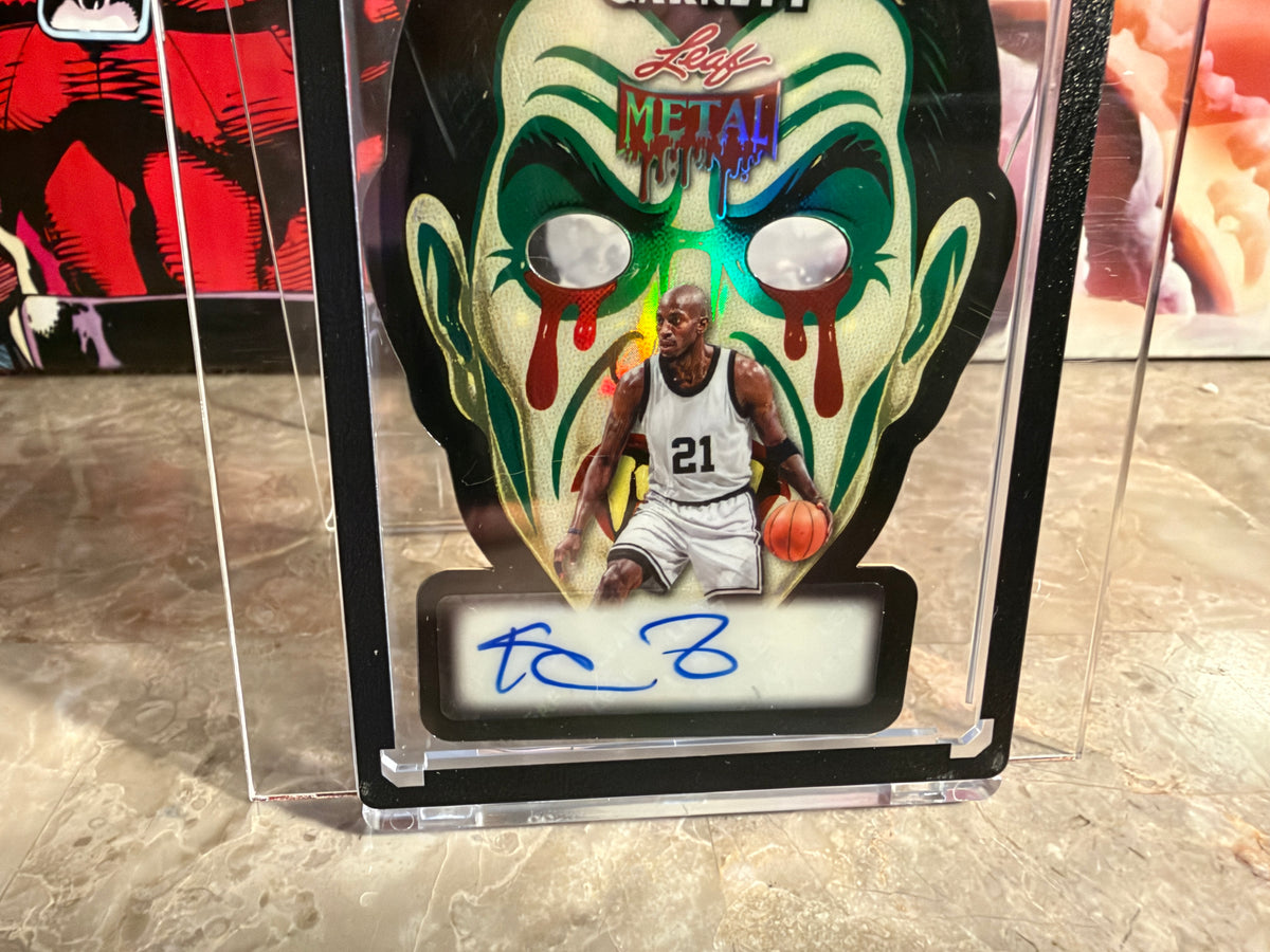 Kevin Garnett 2026 Leaf Metal Halloween Dracula Die-Cut Auto Black 1/1
