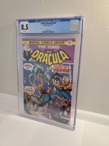 Tomb of Dracula #30 CGC 8.5 White Pages (Marvel Comics 1975) - Blade Appearance