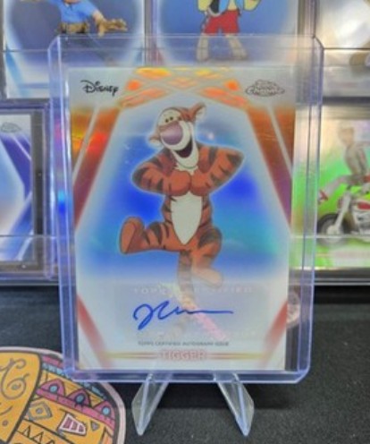(2026/04/22) Tigger Auto 2026 Topps Disney Neon
